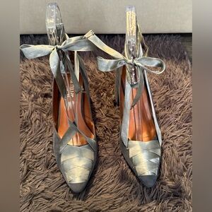 Designer Women Olivia Miller Gray Suede Lace Up Block Heel Shoes size 8.5